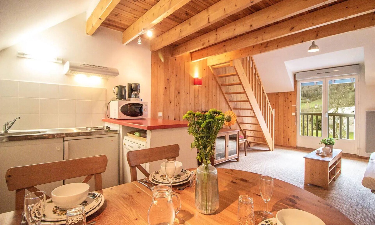 Bagneres-de-Bigorre Apartment | 1-Bedroom Apartment with Mezzanine (Sleeps 5)
