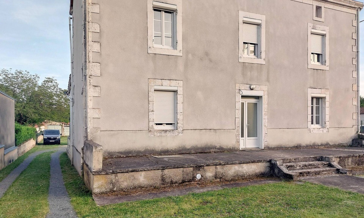 Savignac-les-Eglises Apartment | 1 bedroom cozy apartment in savignac-les-églises