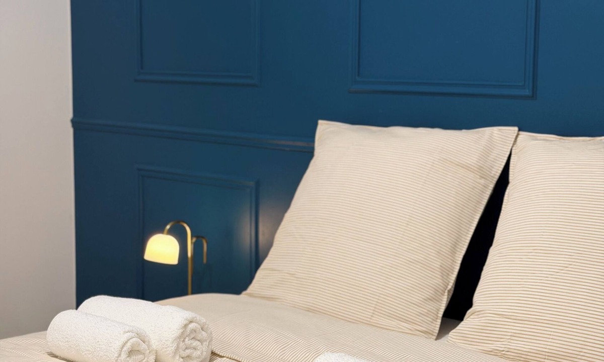 Le Bourget Apartment | 10 minutes from Paris - Haussmannian apartment - Private parking included - CDG