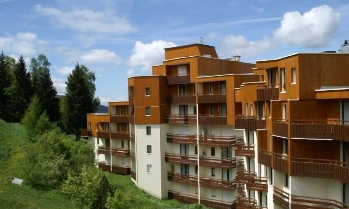 Prapoutel Apartment | 100m from resort center, balcony, parking, tv, ski locker, 43m², Les 7 Laux
