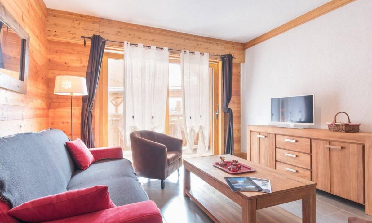 Montgenevre Apartment | 100m from ski slopes, terrace, parking, 70m², Montgenèvre