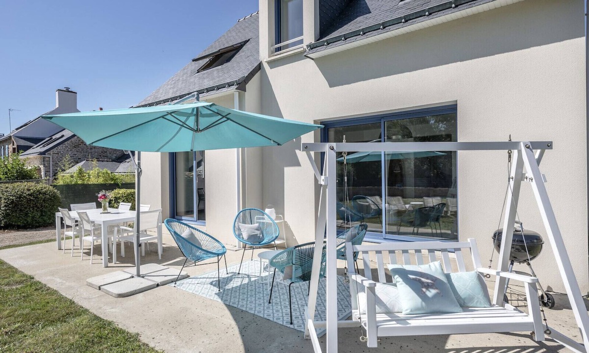 Baden House | 100m from the beach, house for 7, seaview