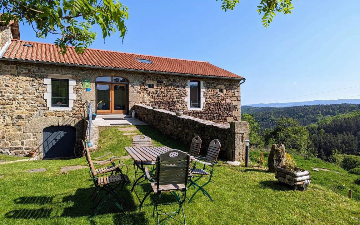 Saint-Prejet-d'Allier House | 120 m² House ∙ 4 bedrooms ∙ 8 guests