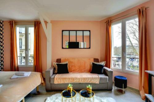 Porte-Saint-Martin Apartment | 145 Suite Marco - Superbe Appartement à Paris