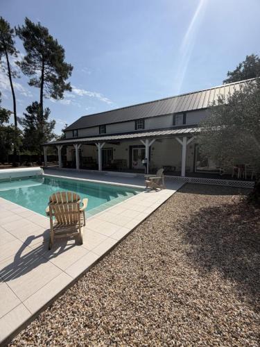 Pissos Villa | 14pers - Piscine & Jacuzzi - 40min des plages