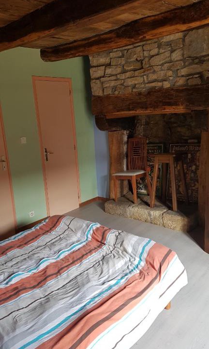 Merlevenez House | 18 st sauveur
