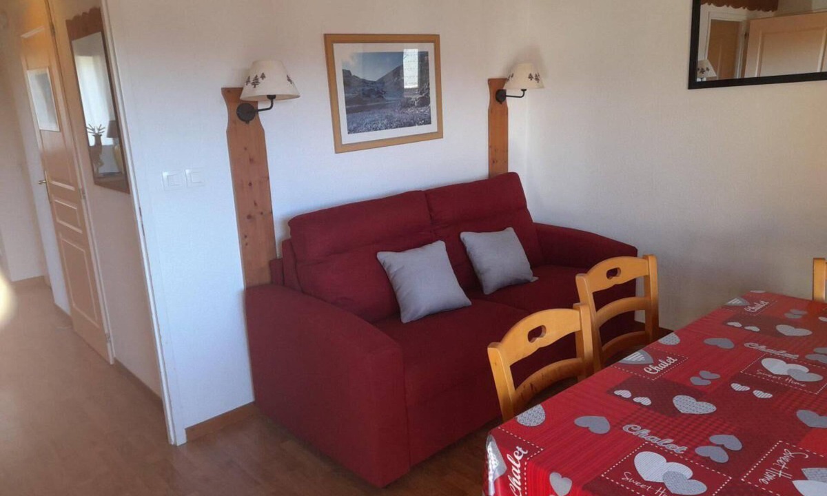 La Joue du Loup Apartment | 1st floor, view mountain, balcony, tv, 32m², La Joue du Loup