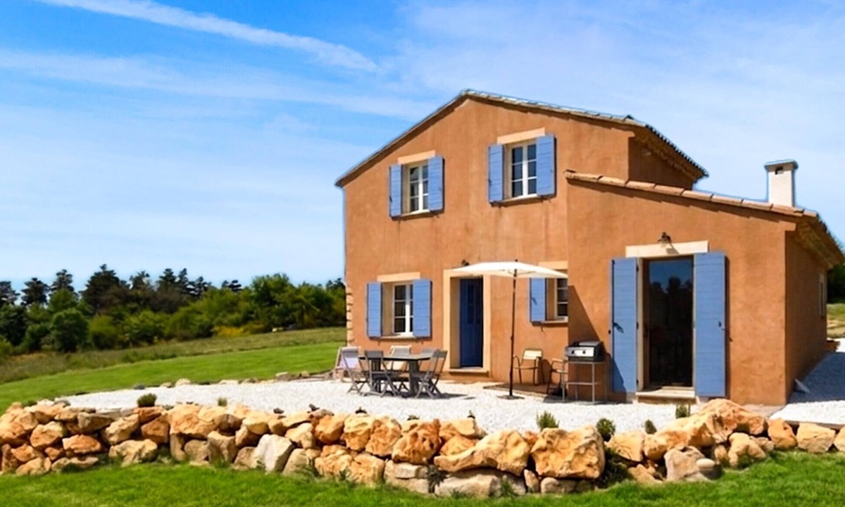Saint-Trinit House | 2 bedroom amazing home in Saint-Trinit
