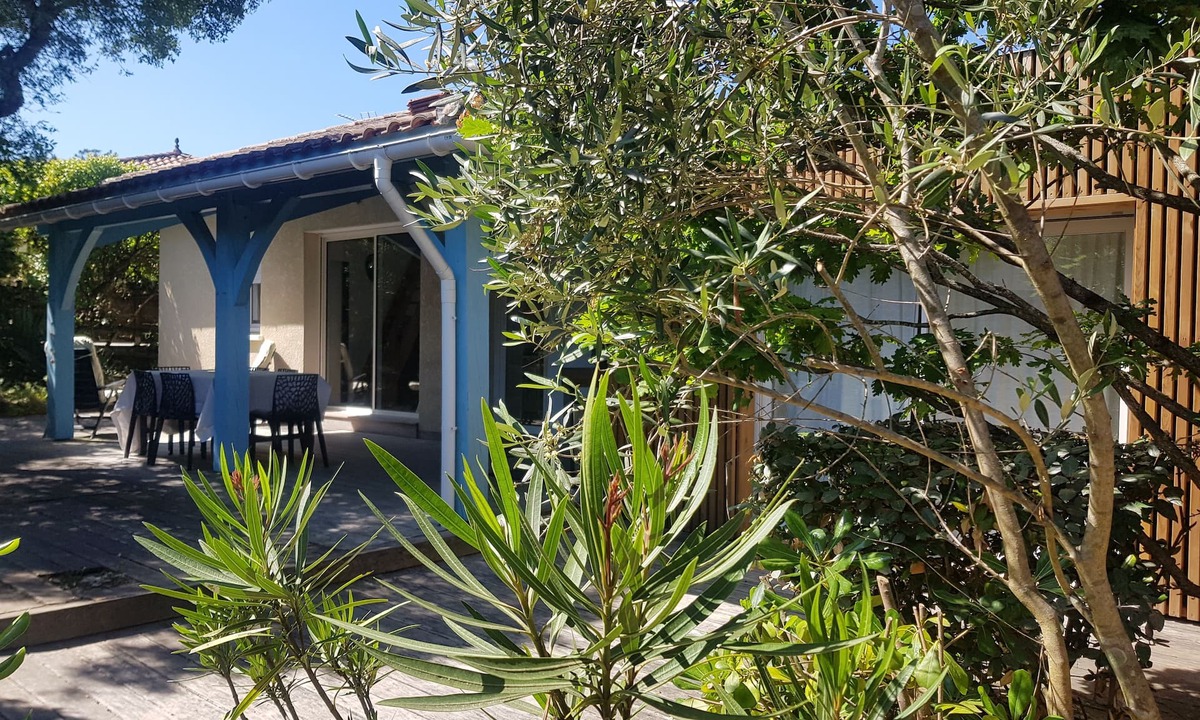 Moliets-et-Maa House | 200 m from Moliets beach, house sleeps 8, 2 terraces, 2 shower rooms, WI-FI
