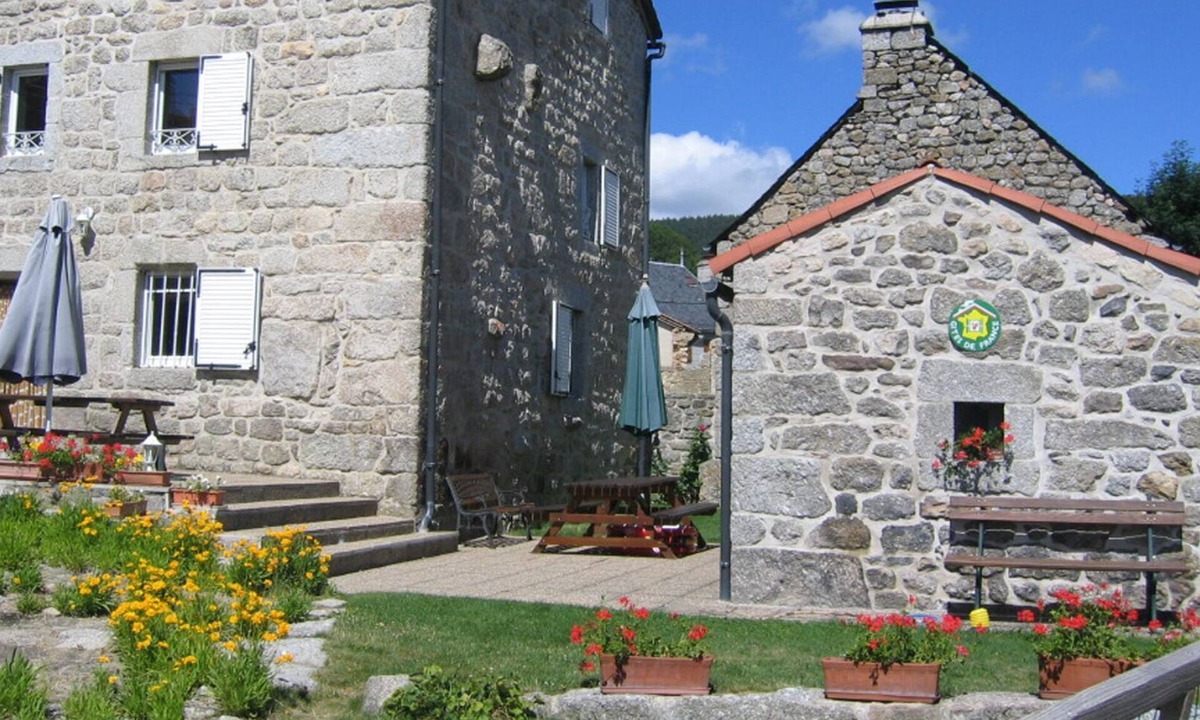Le Malzieu-Forain Cottage | 3 épis gîte with real fireplace in Lozère Margeride