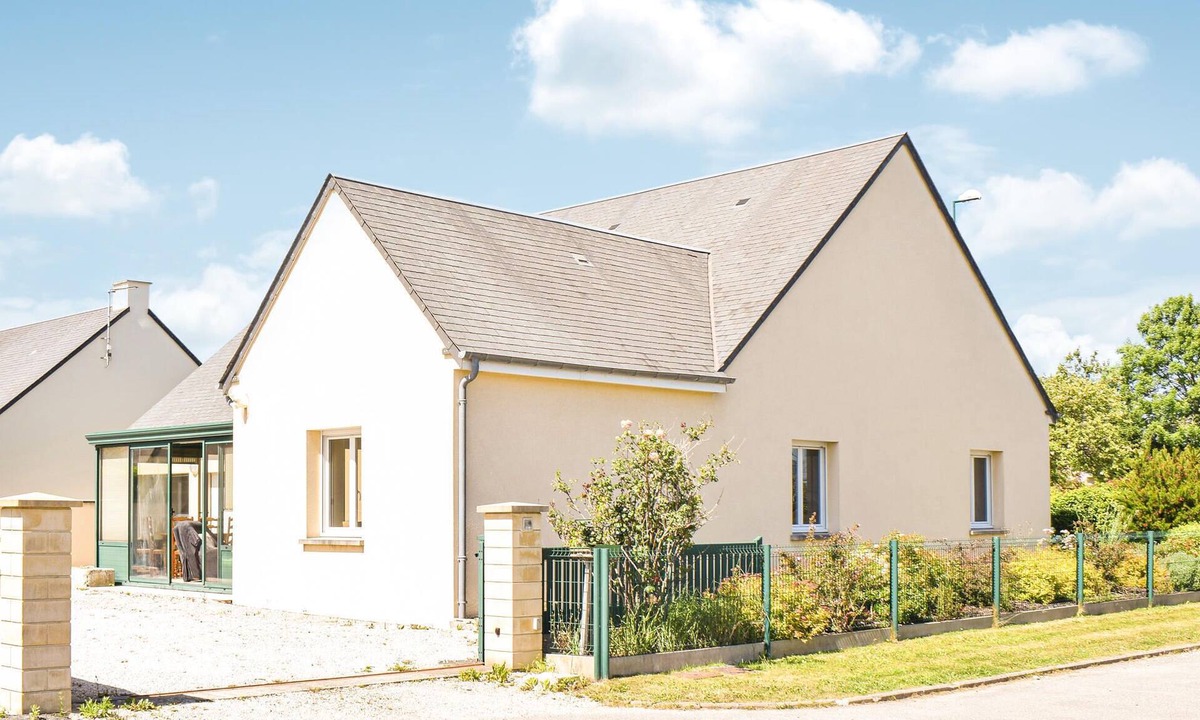 Sainte-Mere-Eglise House | 3 bedroom cozy home in sainte-mère-église