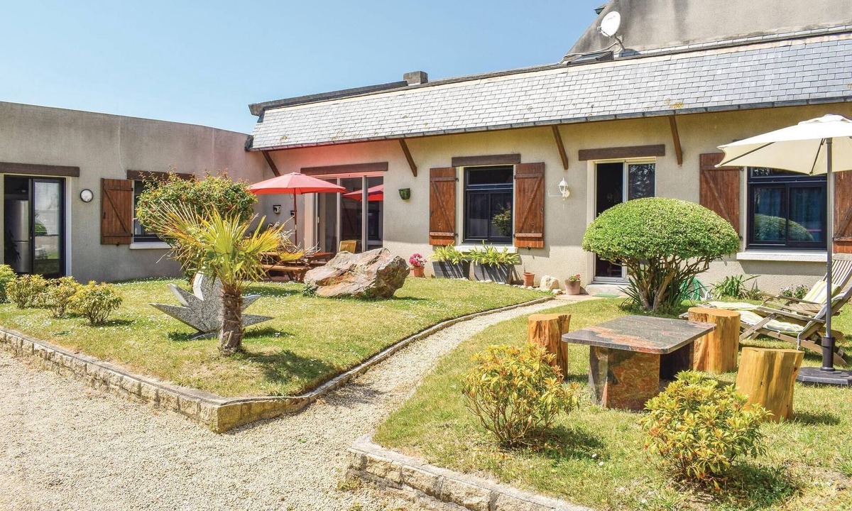 Santec House | 3 bedroom nice home in Santec