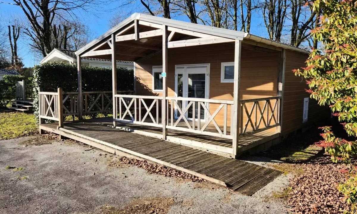 Monterblanc Ski Chalet | 3-Room Accessible Chalet for 4 People + TV