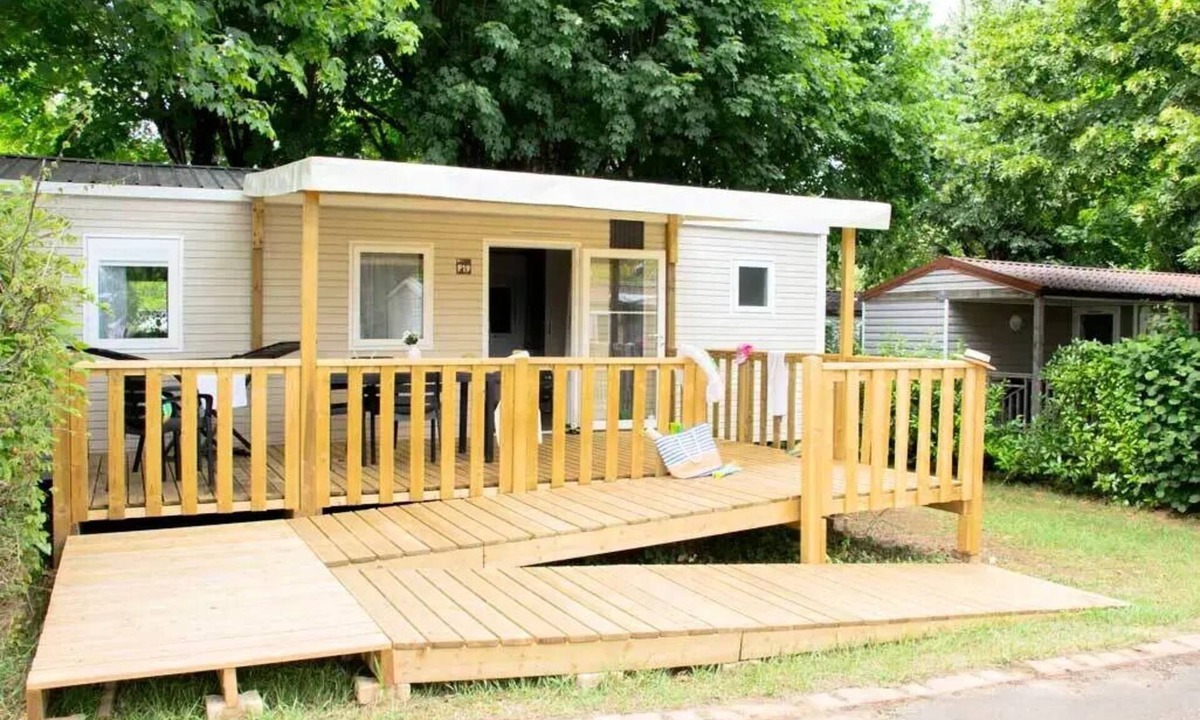 Saint-Genies House | 3-room Comfort Mobile Home, sleeps 3–4, air-conditioned, wheelchair accessible