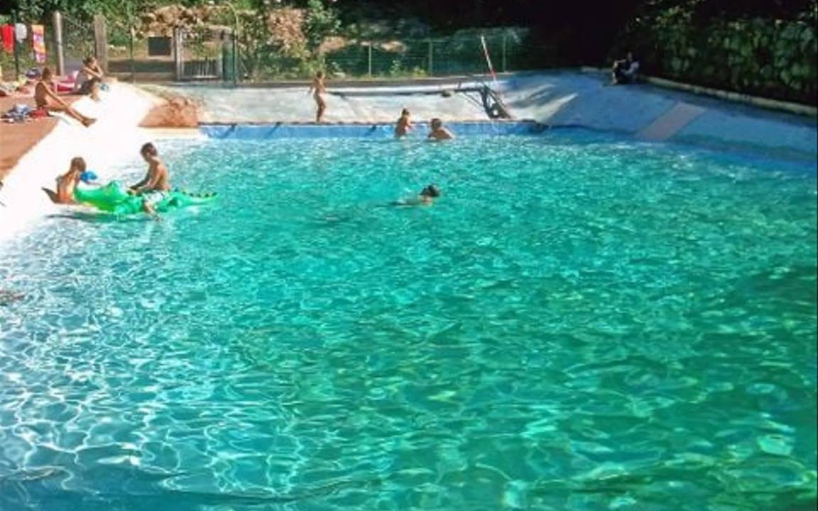 Escaro Ski Chalet | 30 m² Chalet ∙ 2 bedrooms ∙ 6 guests