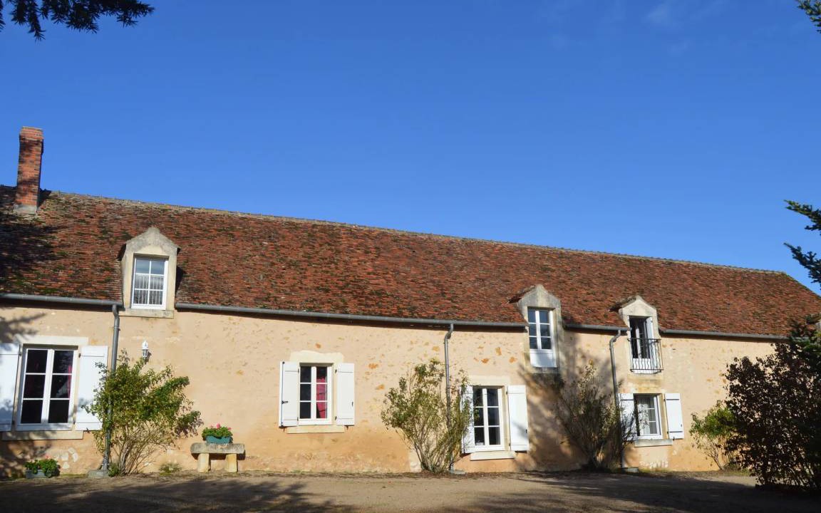 Argenton-sur-Creuse House | 310 m² House ∙ 6 bedrooms ∙ 12 guests