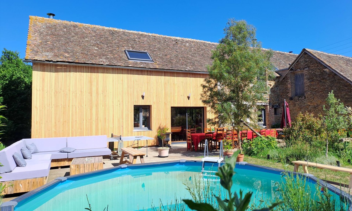 Ballon-Saint-Mars House | 4-bedroom country house sleeps 15+ .