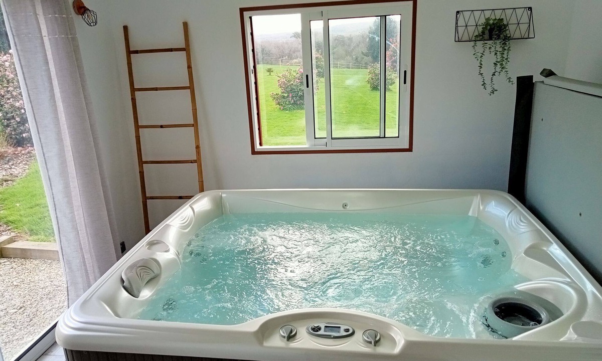 Cast House | 4-p gîte with Jacuzzi between Crozon peninsula and Pointe du Raz