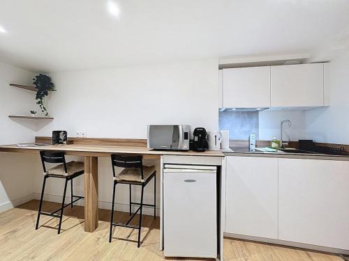 Clermont Ferrand City Centre Apartment | 4 Studios modernes climatisés 8 personnes