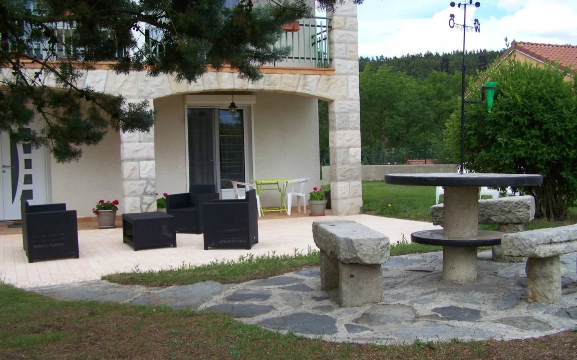 Saint-Pierre-Eynac House | 46 m² House ∙ 1 bedroom ∙ 3 guests