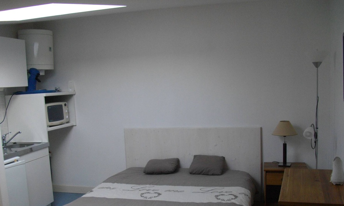 Perigny Apartment | 5 km from LA ROCHELLE, come and spend a WEEKEND in a comfortable studio