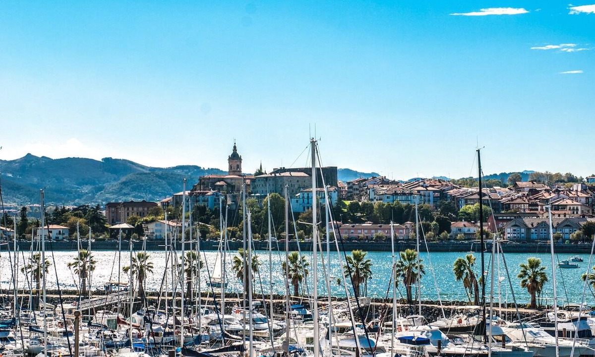 Hendaye Condo | 50m de la Plage ! Bel Appartement Duplex + Wi-Fi