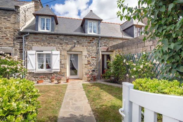 Matignon House | 60 m² House ∙ 2 bedrooms ∙ 5 guests