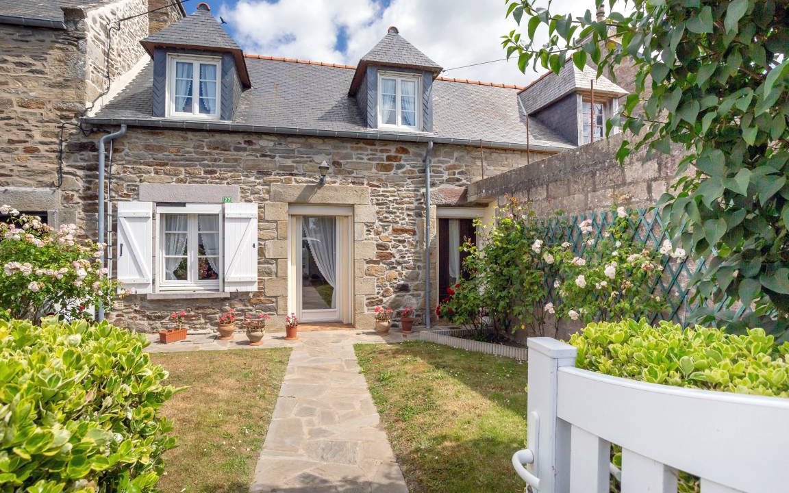 Matignon House | 60 m² House ∙ 2 bedrooms ∙ 5 guests