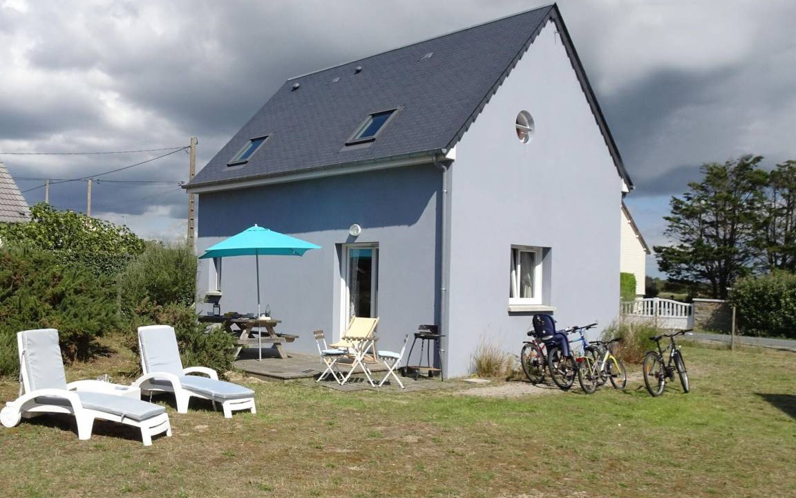 Denneville House | 75 m² House ∙ 2 bedrooms ∙ 4 guests