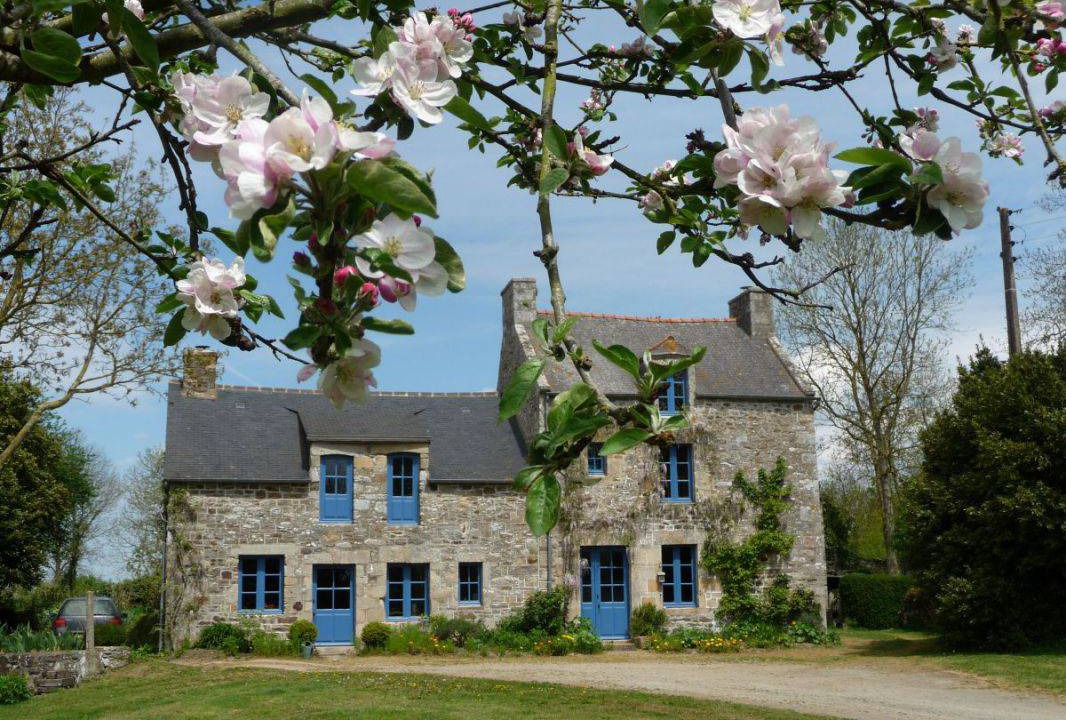 Corseul House | 81 m² Gîte ∙ 2 bedrooms ∙ 4 guests