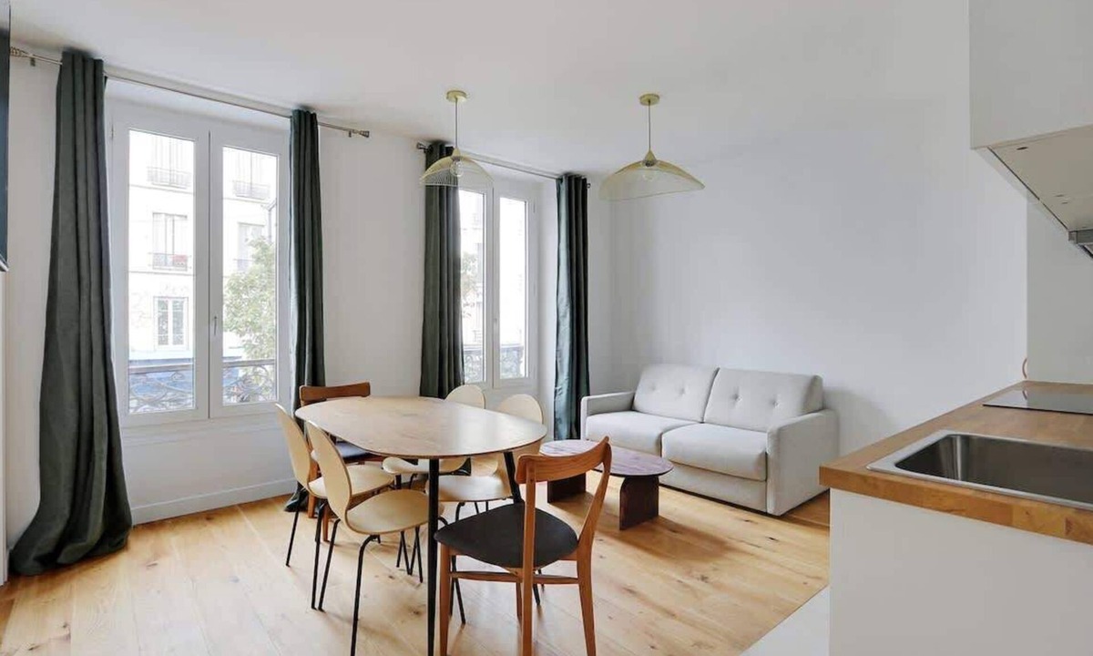 Charonne Apartment | A Bright 2-BR in Nation - Charonne