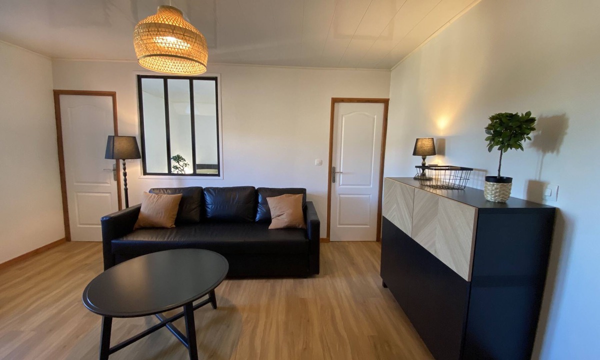 Chatillon House | A cocoon in the heart of the Jura