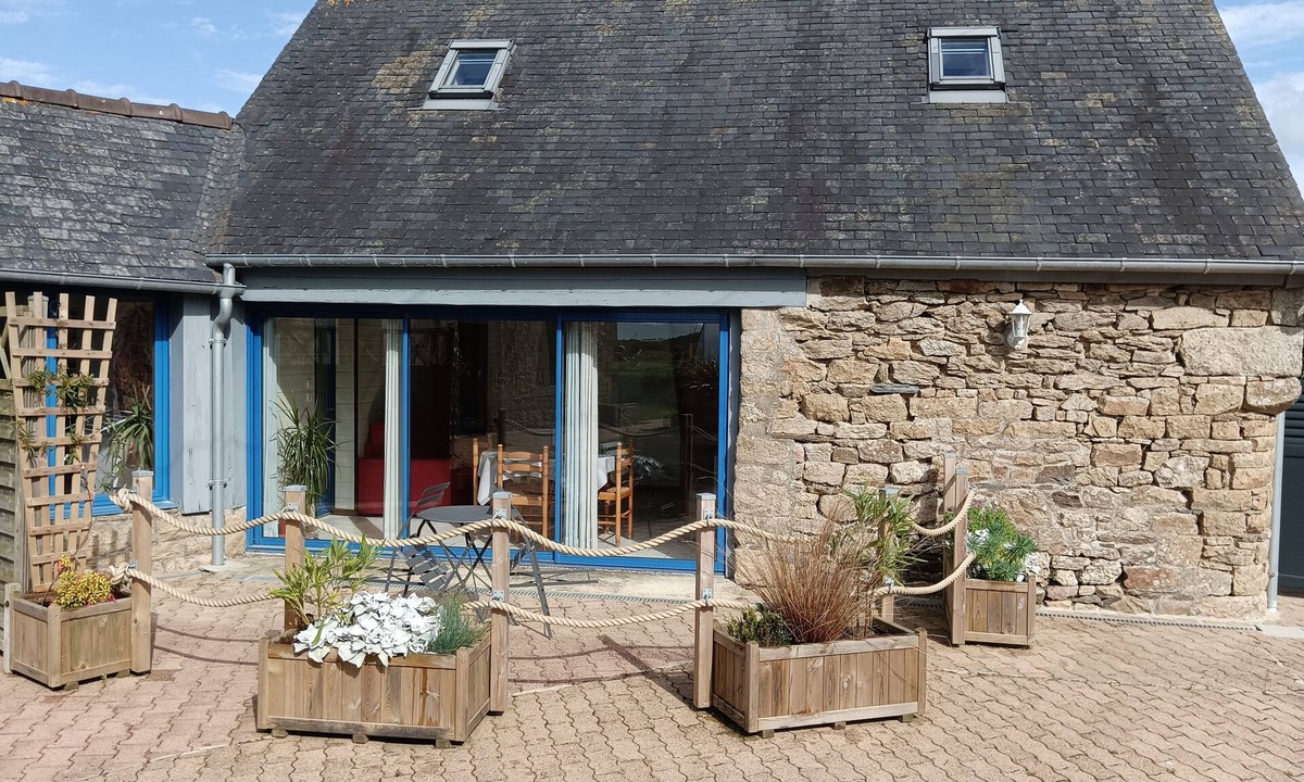Plougoulm House | Accommodation in the countryside