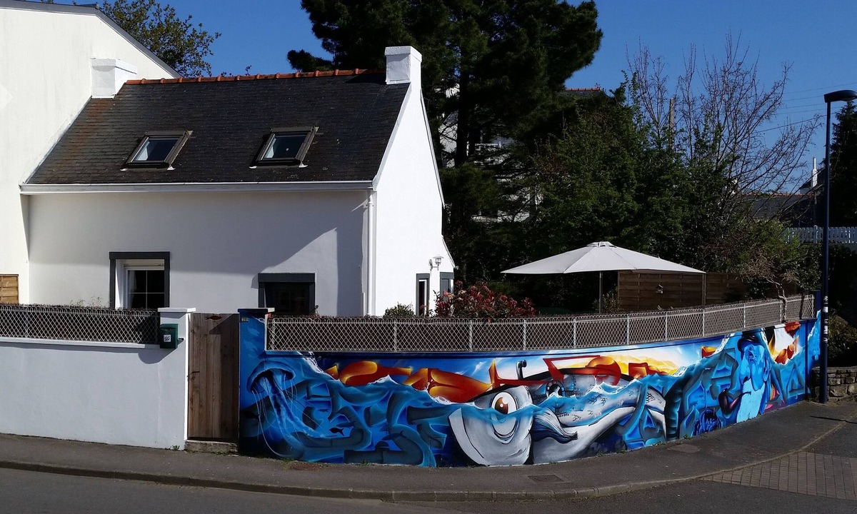 Concarneau House | Adorable sunny house in the heart of downtown