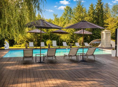 Le Moulinet-sur-Solin Apartment | Agréable Propriété sur 10 ha avec piscine et tennis