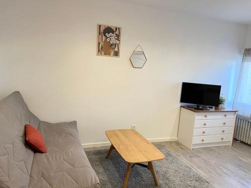Arnage Apartment | Agreable studio proche du circuit du Mans