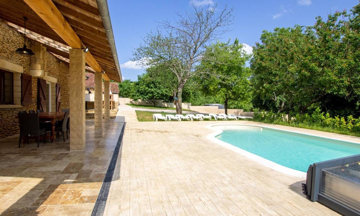 Saint-Crepin-et-Carlucet Cottage | Air-conditioned house with private pool and pets allowed