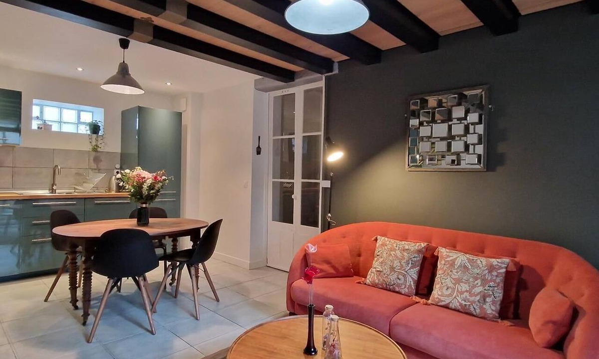 Fontainebleau Apartment | Aliénor-Apartment-Family-Terrace-Ensuite with Bath