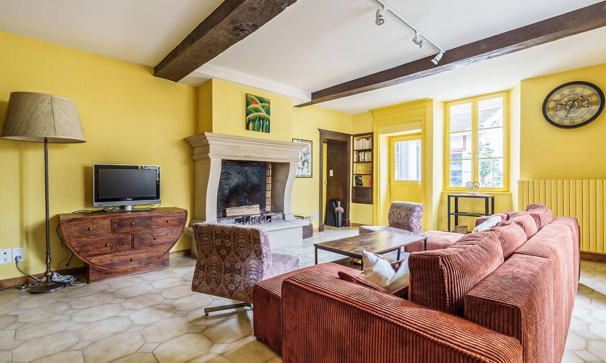 Dommartin-le-Saint-Pere House | Amazing home in Dommartin-le-Saint-Pèr