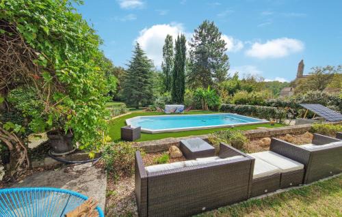 Bieujac House | Amazing Home In Bieujac
