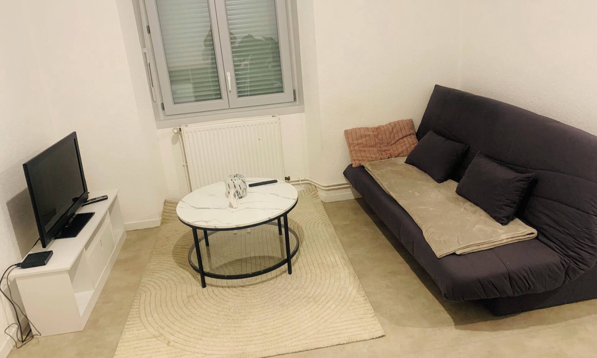 Montargis Apartment | Ancrage Home - Warm, well-designed studio for a pleasant stay