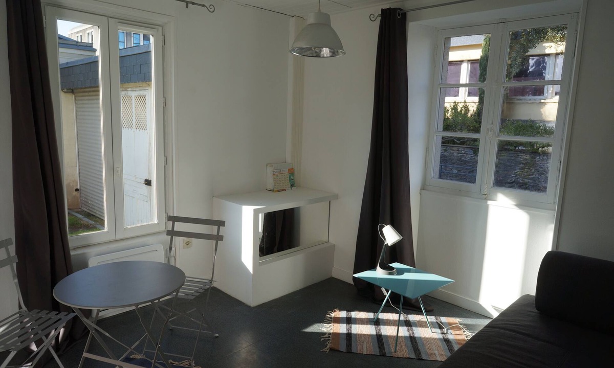 Madeleine - Saint-Leonard Cabin | ANGERS small detached house city center UCO train station +/-1 mn
