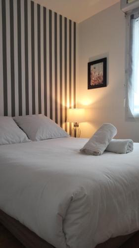 Bussy-Saint-Georges Apartment | Apart for 4 pers - 15 Min to Disneyland-30 Min to Paris
