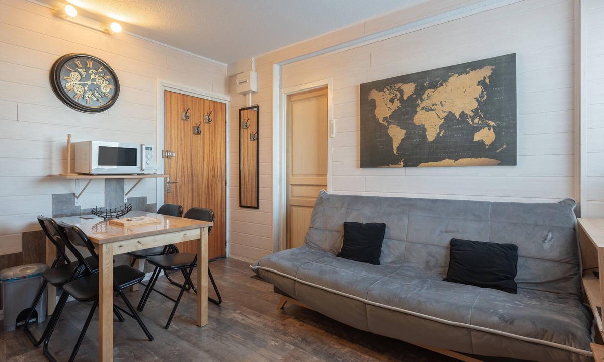 Arette Apartment | Apartment 'Appartement À La Montagne' with Wi-Fi