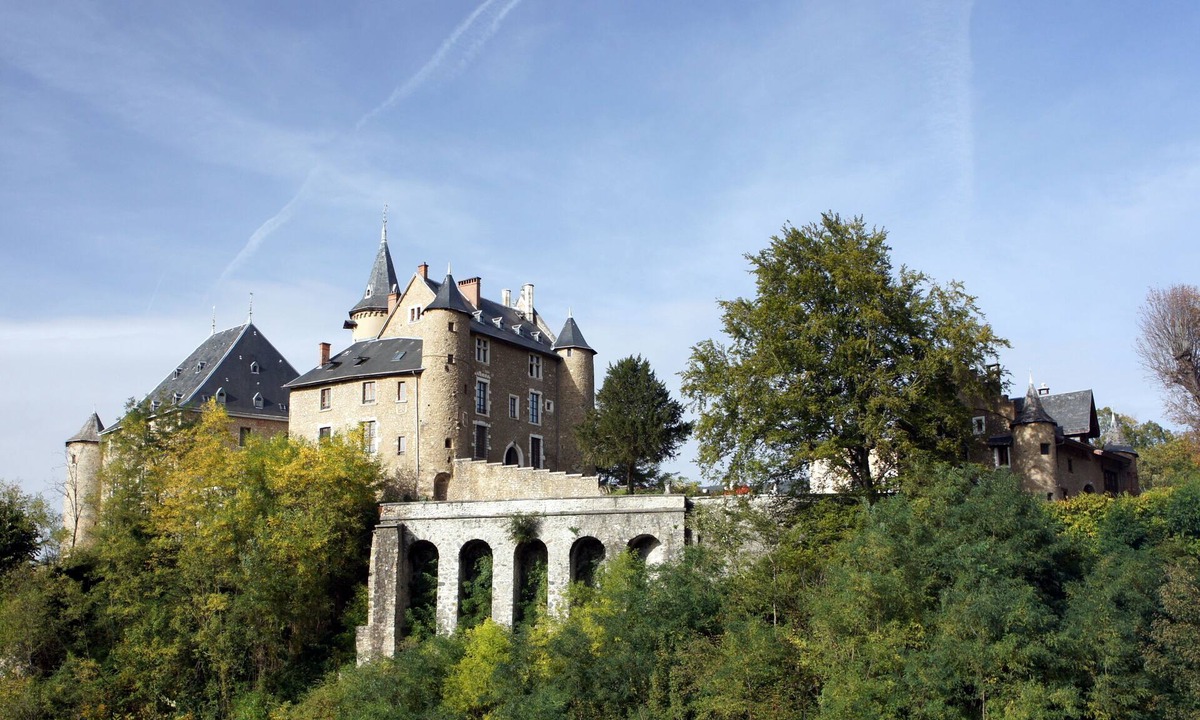 Uriage-les-Bains House | Apartment Château Uriage/Chamrousse