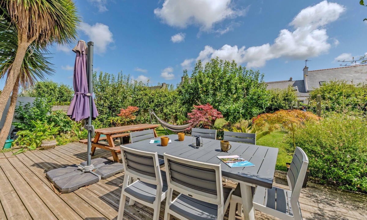 Le Folgoet Apartment | Apartment 'Location Meublé Ty Kim' with Shared Terrace and Wi-Fi