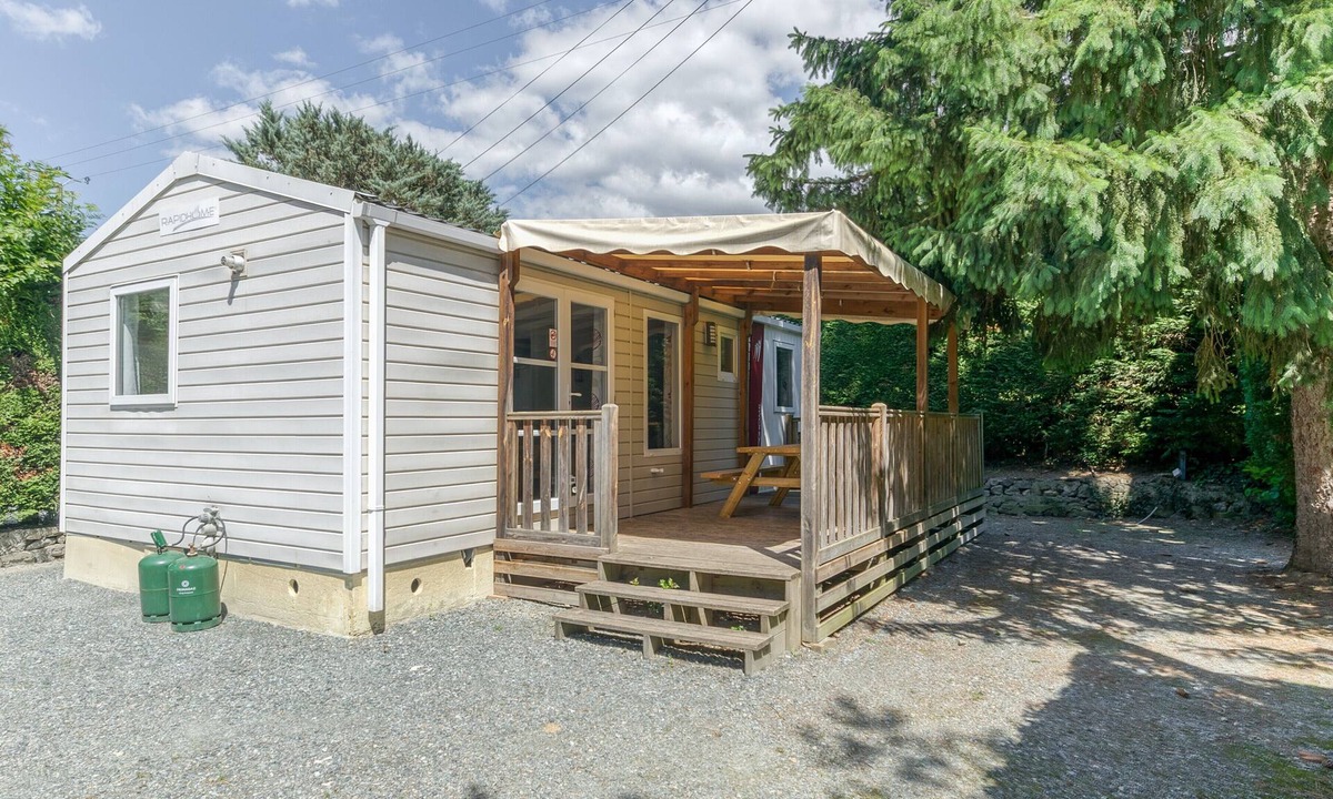 Vaulnaveys-le-Bas RV Rental | Apartment 'Lodge 87 No.46' with Mountain View, Wi-Fi and Air Conditioning