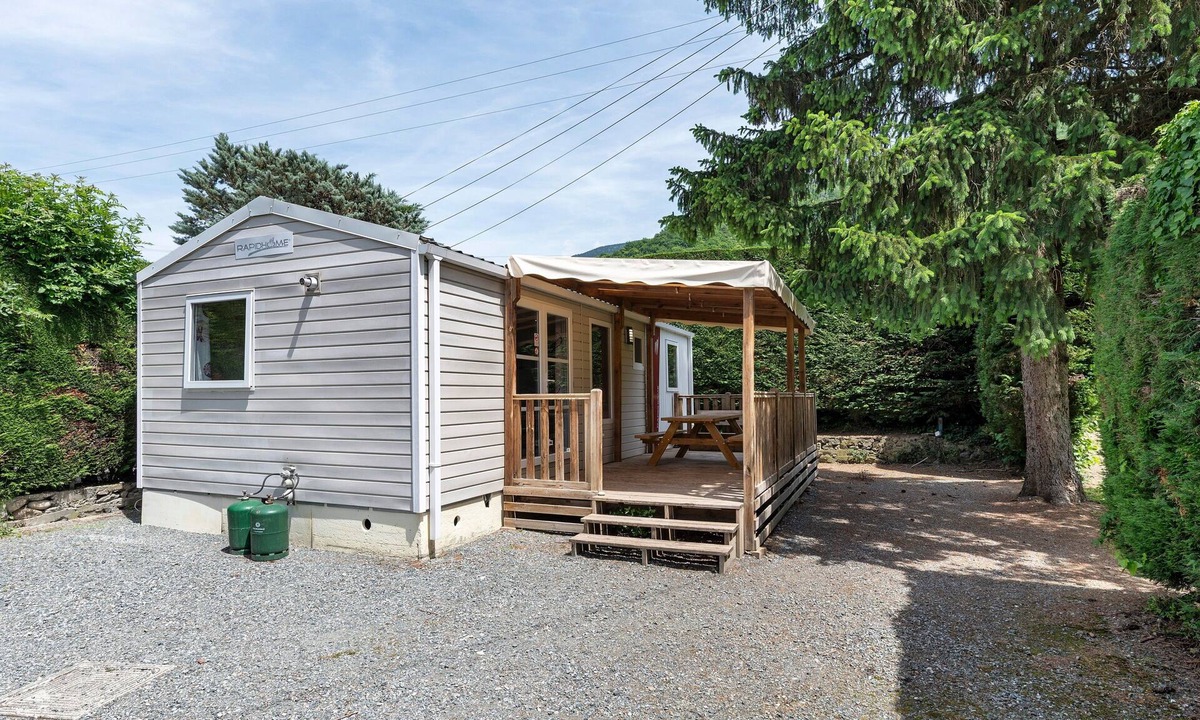 Vaulnaveys-le-Bas RV Rental | Apartment 'Lodge 87 No.48' with Mountain View, Wi-Fi and Air Conditioning