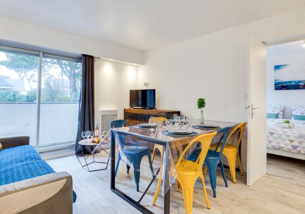Carnac Apartment | Apartment Manoir du Men Gwen-1 by Interhome