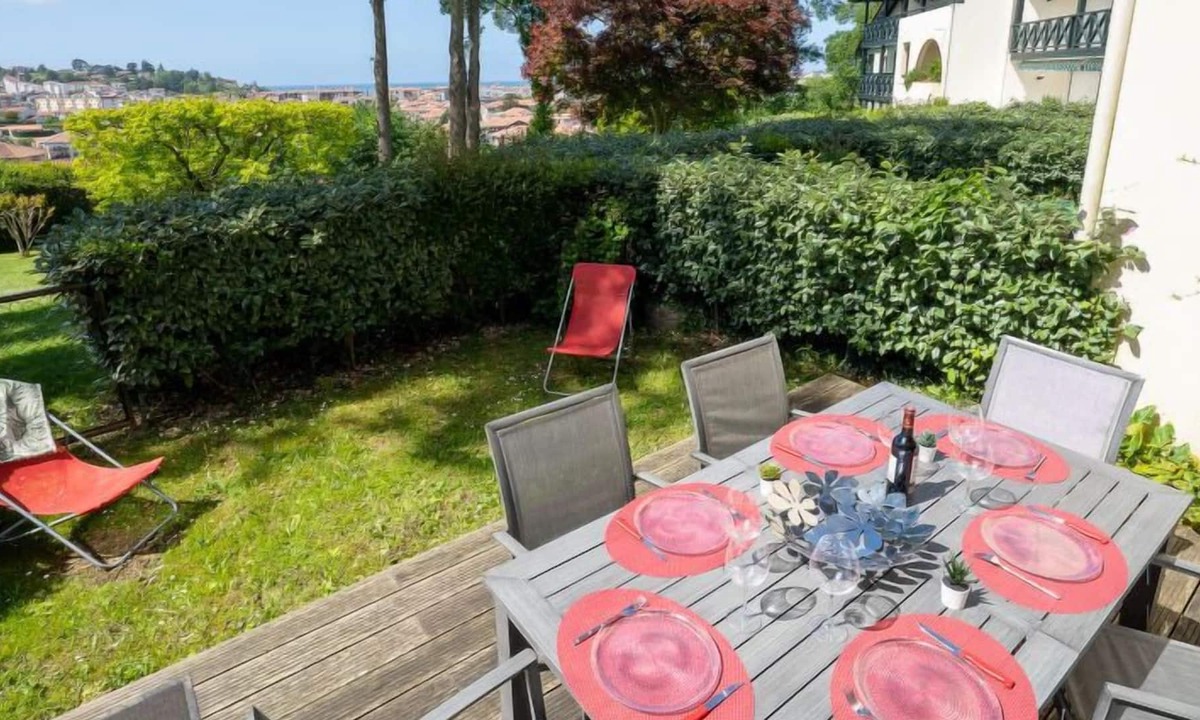 Ciboure Apartment | Apartment Parc de Maldagora in Saint-Jean-de-Luz - 6 persons, 2 bedrooms